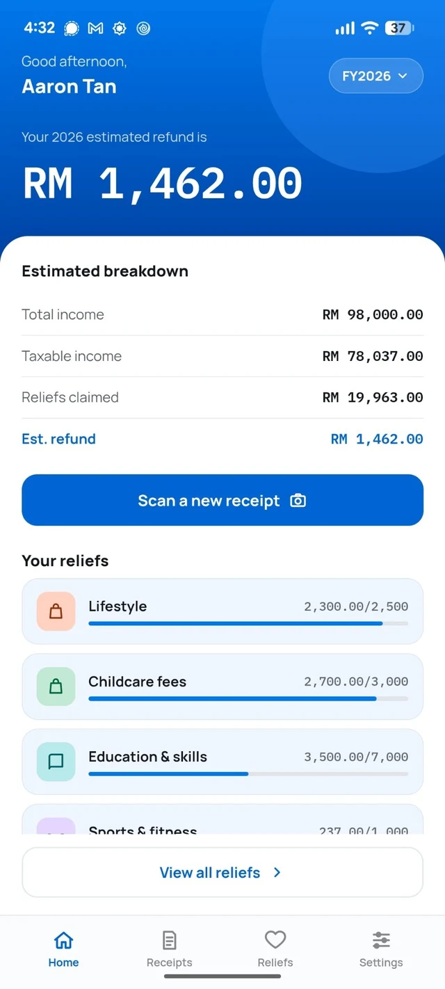 Refundku home screen showing a live estimated tax refund and relief progress bars